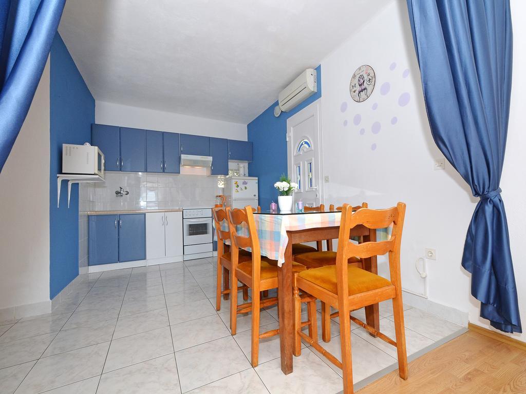 Sea View Apartment Трогір Екстер'єр фото