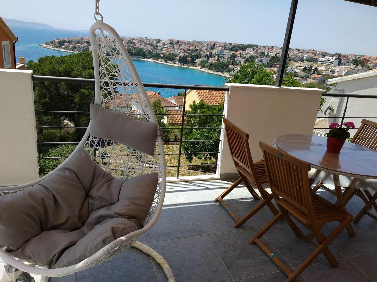 Sea View Apartment Трогір Екстер'єр фото